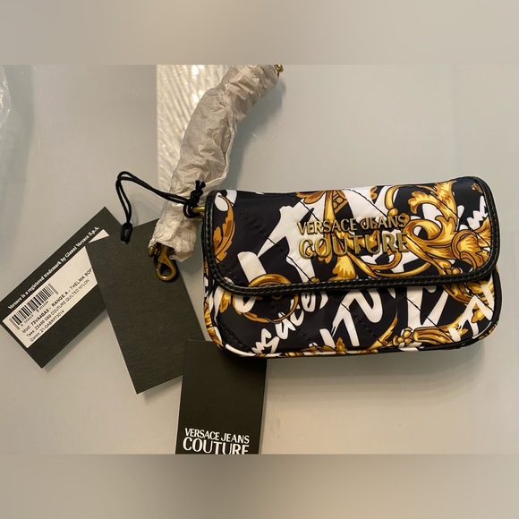 Versace Jeans Collection Black and Gold Crossbody Bag with Elegant Chain NWT - Picture 4 of 10